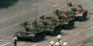 中国の悲劇「天安門事件の概要」と参加者のその後 - ユーキのkutsu LOG(クツログ)